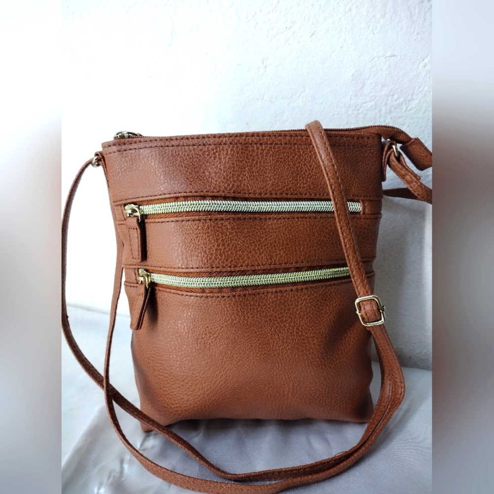 Women's brown leather crossbody bag